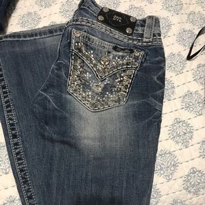 BUCKLE JEANS
